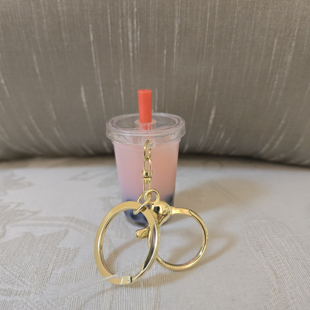 Gong Cha "Bubble Tea" Keychain with Lobster Claw & Ring, Pink - Picture 4 of 9